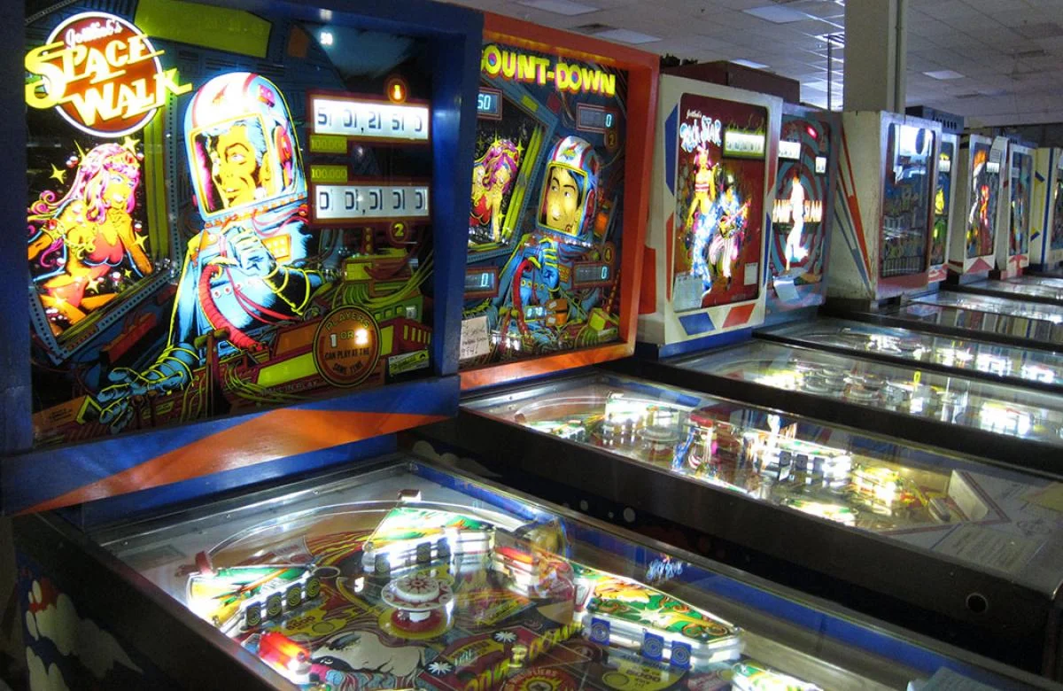 A pinball machine